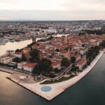 Zadar – idealne miejsce na wakacje: co warto zobaczyć i gdzie się zatrzymać?